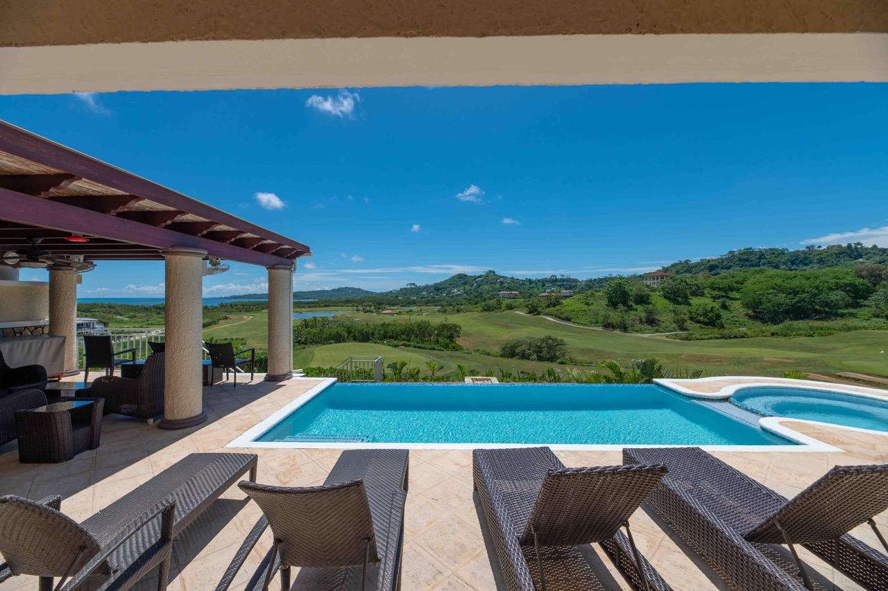 Featured Roatan Real Estate Listings, Roatan Homes for Sale, Pristine Bay Residence 1006, Roatan Luxury Properties