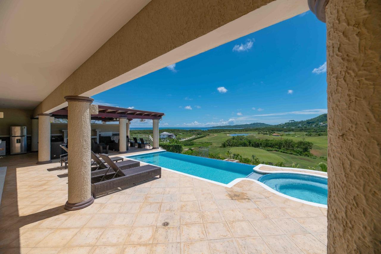 Featured Roatan Real Estate Listings, Roatan Homes for Sale, Pristine Bay Residence 1006, Roatan Luxury Properties