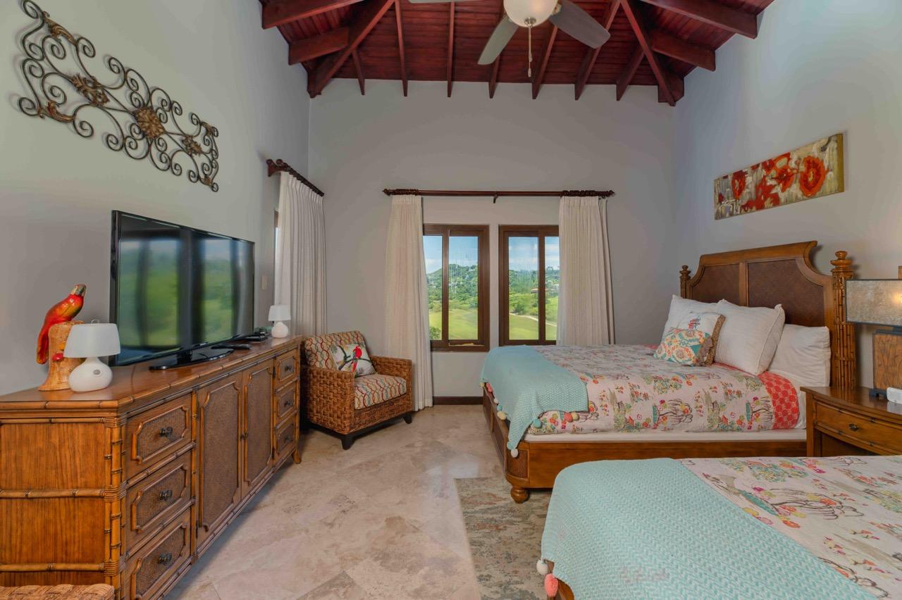 Featured Roatan Real Estate Listings, Roatan Homes for Sale, Pristine Bay Residence 1006, Roatan Luxury Properties