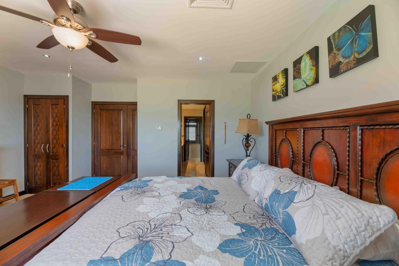 Featured Roatan Real Estate Listings, Roatan Homes for Sale, Pristine Bay Residence 1006, Roatan Luxury Properties