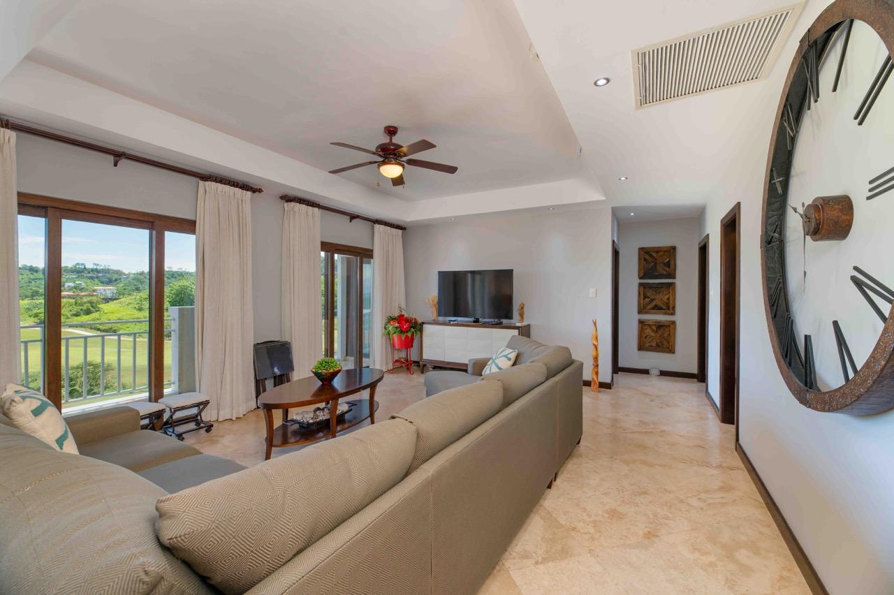 Featured Roatan Real Estate Listings, Roatan Homes for Sale, Pristine Bay Residence 1006, Roatan Luxury Properties