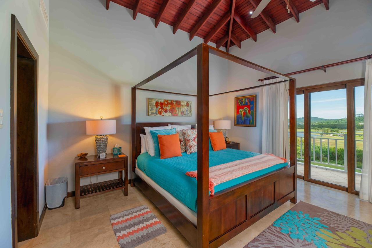 Featured Roatan Real Estate Listings, Roatan Homes for Sale, Pristine Bay Residence 1006, Roatan Luxury Properties