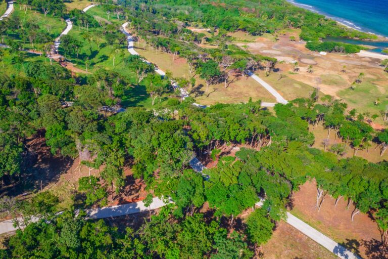 Roatan Real Estate, Roatan Oceanview Land for Sale, Luna Azul Resort Roatan