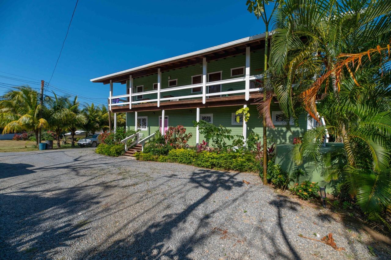 Roatan Real Estate, Roatan Rental Units for Sale, Roatan Businesses for Sale, Watermelon House Roatan