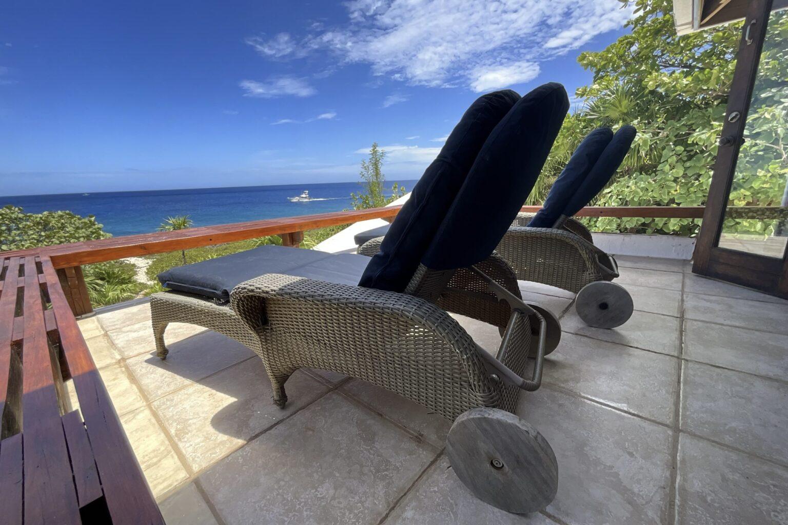Featured Roatan Real Estate Listings, Roatan Homes for Sale, West End Oceanfront Home and Lot, Roatan Luxury Properties
