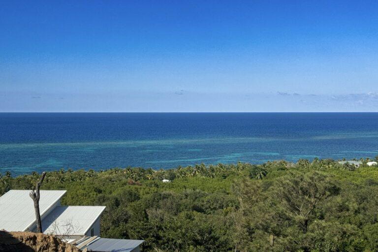 Featured Roatan Real Estate Listings, Roatan Homes for Sale, Breathtaking Camp Bay Ocean View House, Roatan Luxury Properties