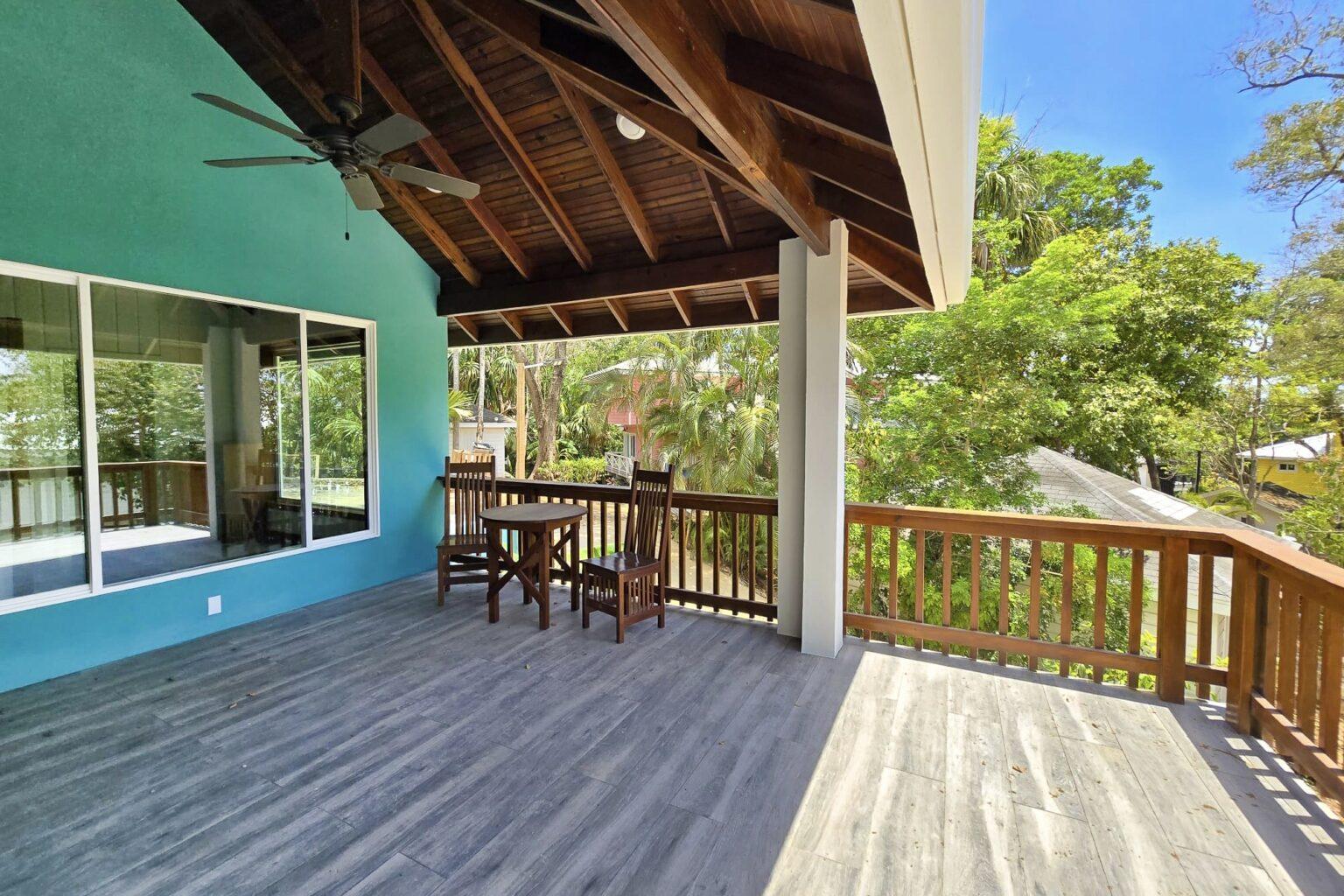 Featured Roatan Real Estate Listings, Roatan Homes for Sale, Luna Beach Treehouse, Roatan Luxury Properties