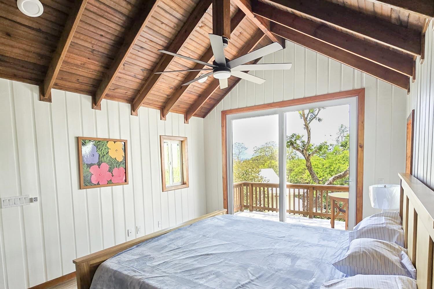 Featured Roatan Real Estate Listings, Roatan Homes for Sale, Luna Beach Treehouse, Roatan Luxury Properties