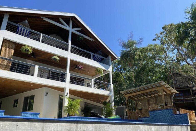 Featured Roatan Real Estate Listings, Roatan Homes for Sale, Stunning Luxury Villa in Luna Beach, Roatan Luxury Properties