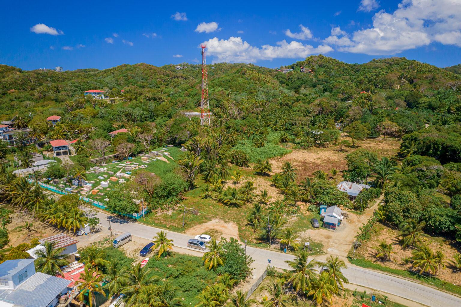 3.3 Acres Flower's Bay Roatan, Caribbean Development Property, Roatan Land for Sale, Roatan Acreage, Kirby Warren Roatan Real Estate Listings, Roatan Realty Solutions, Roatan Luxury Properties