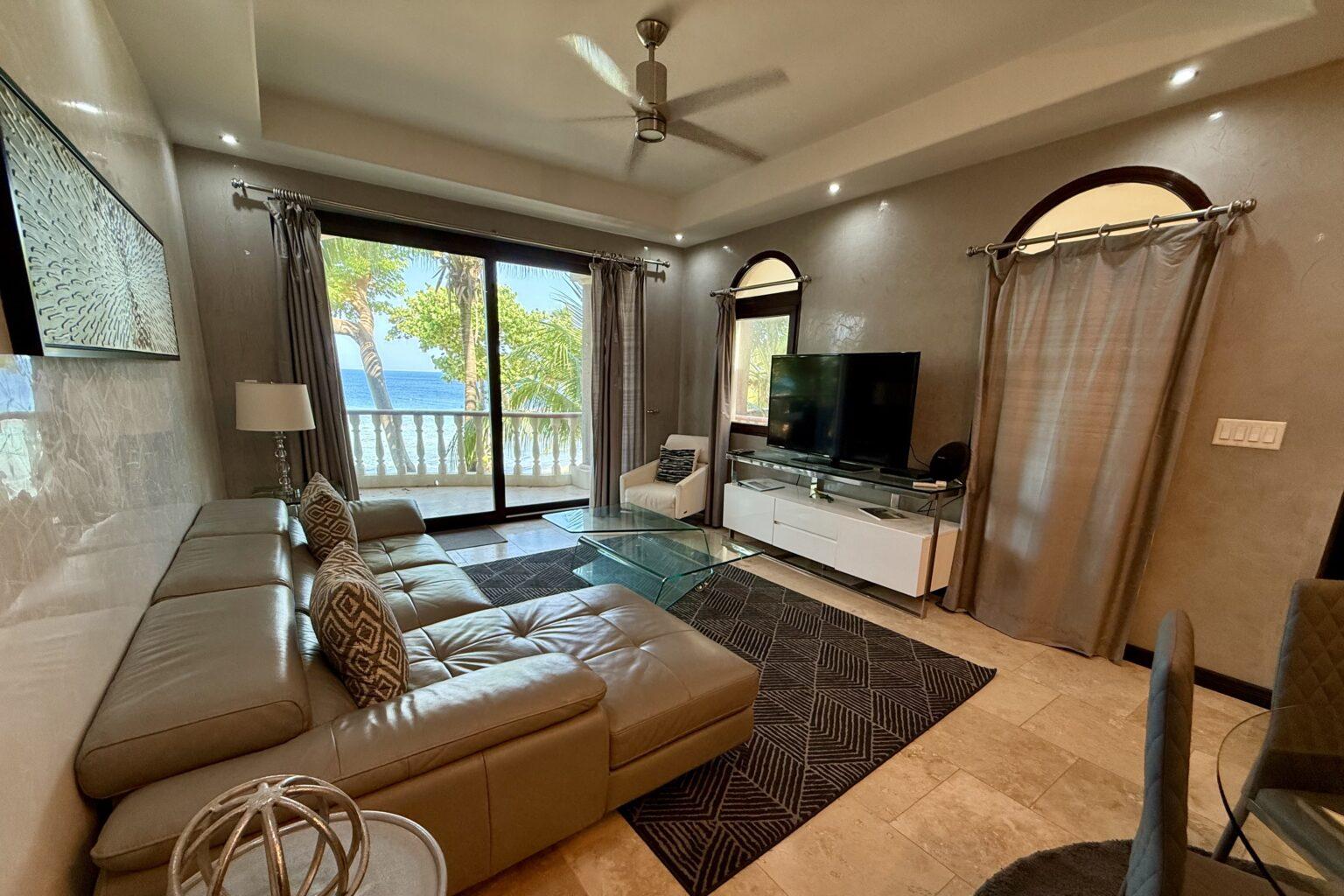 Featured Roatan Real Estate Listings, Roatan Condos for Sale, Meridian Condo 5B West Bay, Roatan Luxury Properties