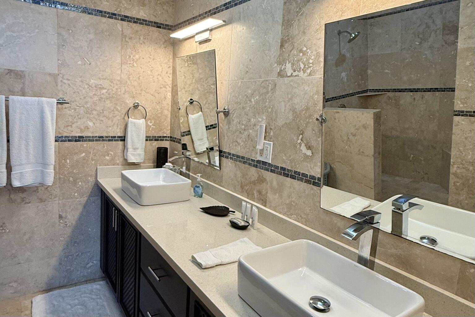 Featured Roatan Real Estate Listings, Roatan Condos for Sale, Meridian Condo 5B West Bay, Roatan Luxury Properties