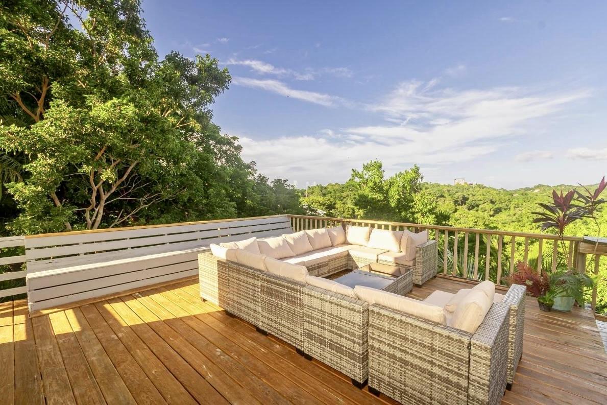 La Vista West Bay Home 16