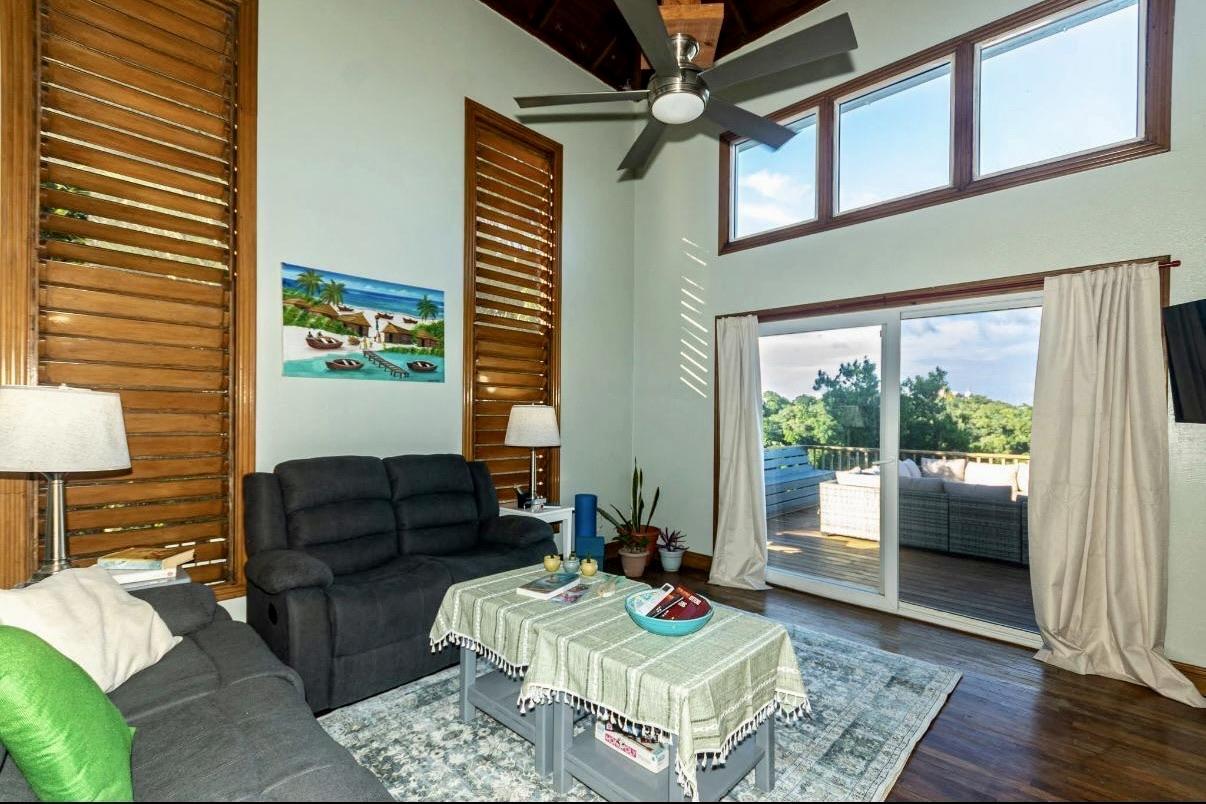 La Vista West Bay Home 6